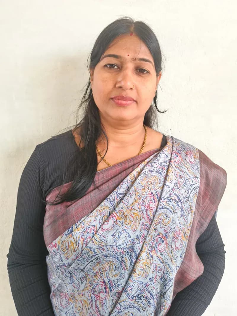 Manisha Mathankar - Hindi teacher